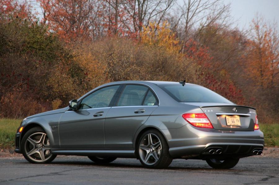  Mercedes-Benz C63 AMG 2009 года  (фото 32 из 32)